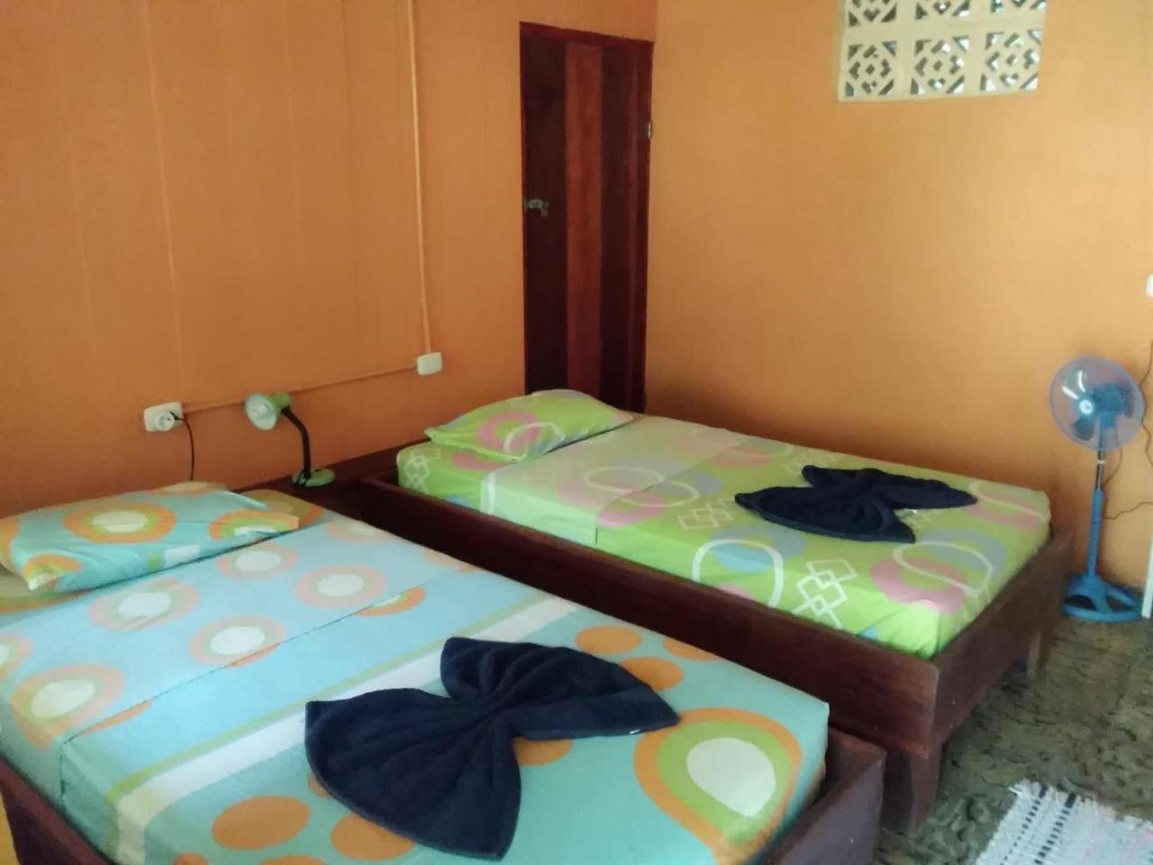 Cabinas Algebra Cahuita Buitenkant foto