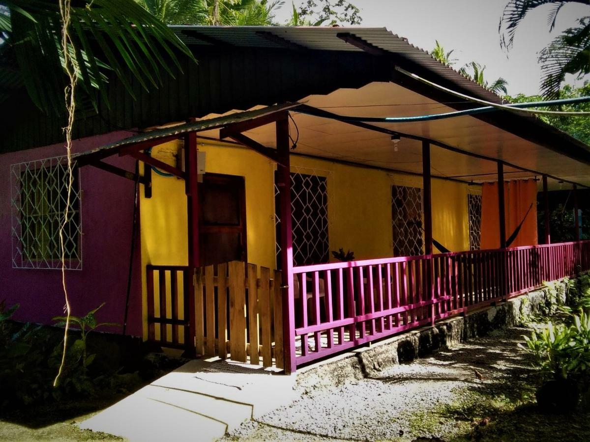 Cabinas Algebra Cahuita Buitenkant foto