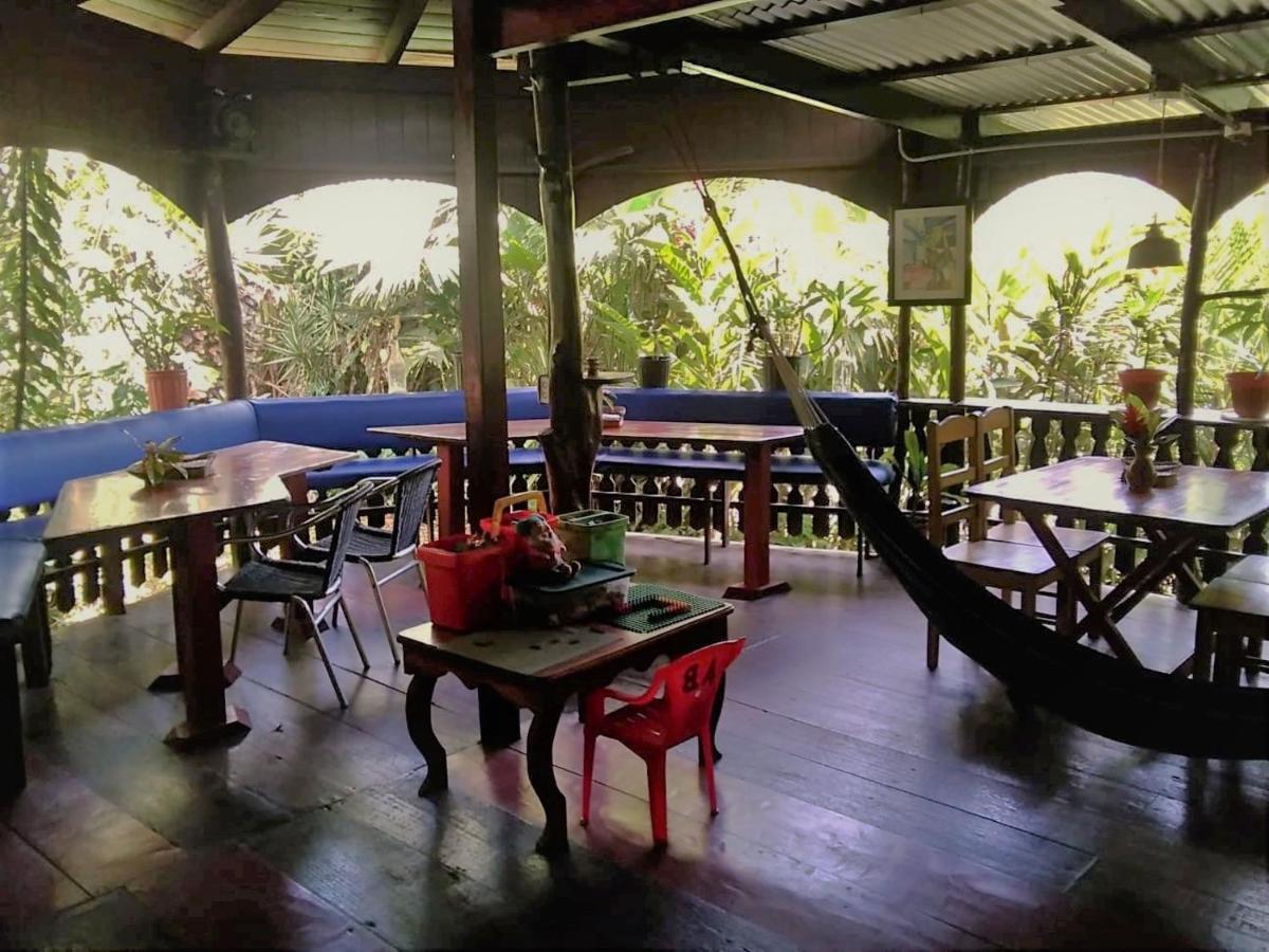 Cabinas Algebra Cahuita Buitenkant foto